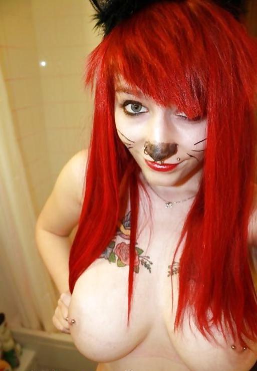 25P Emo Girls