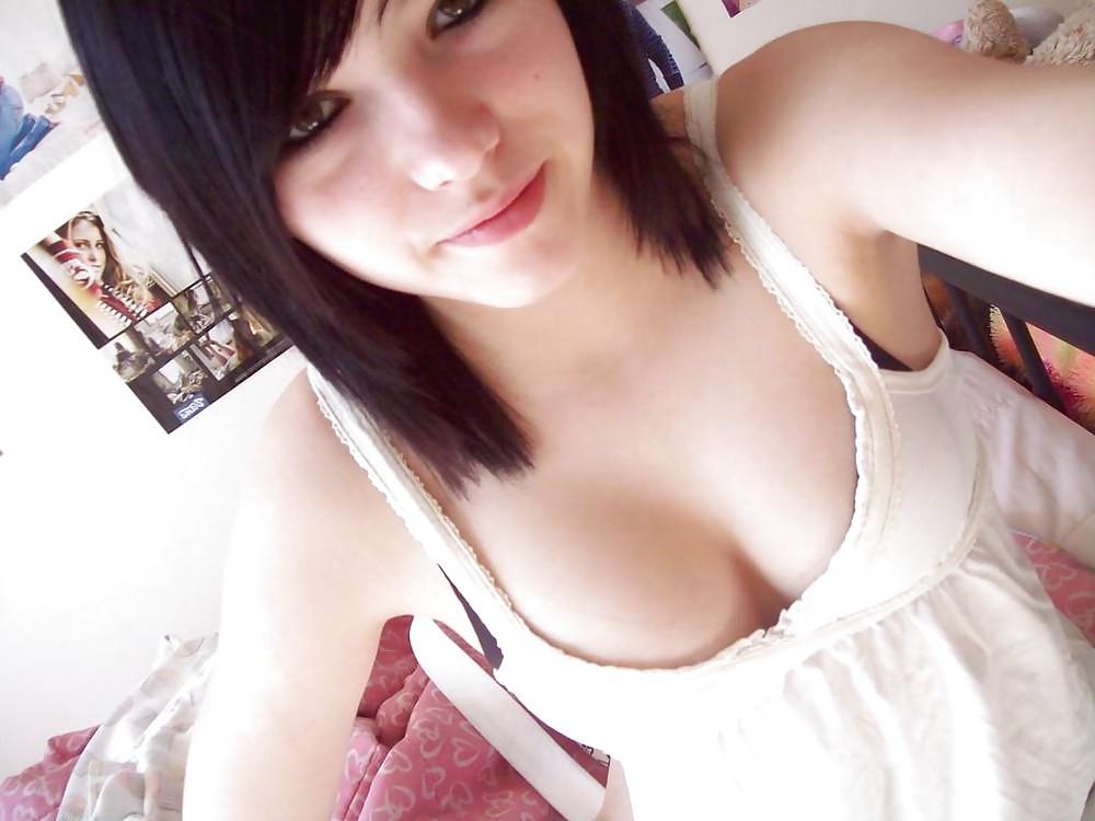 25P Emo and Scene Girls