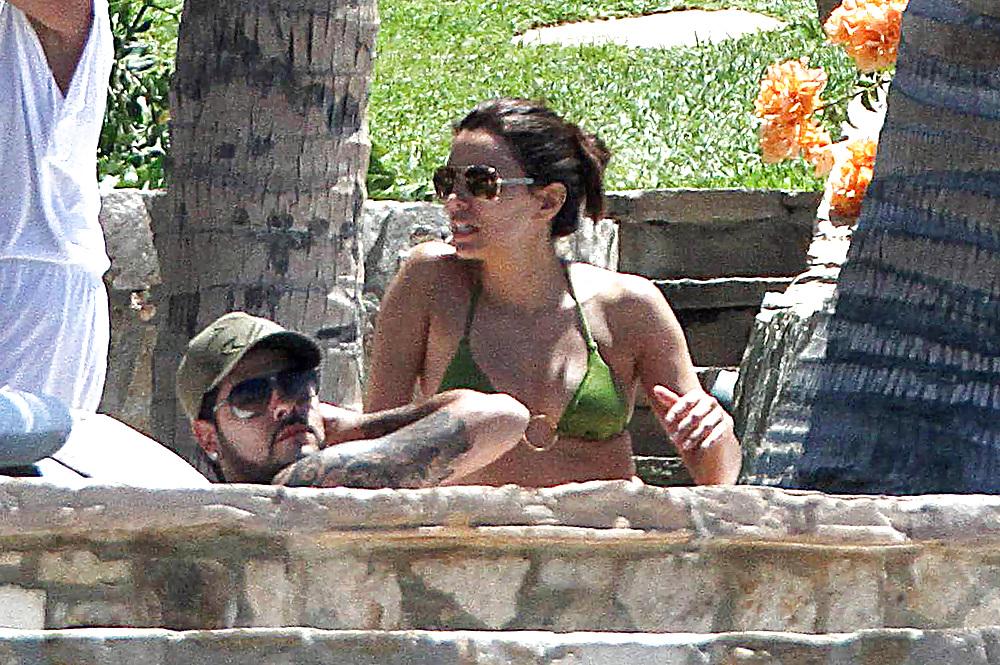 11P Eva Longoria in a Bikini Booty Shot