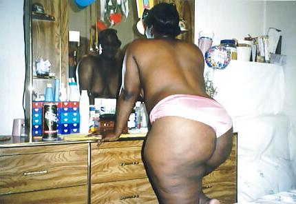 17P Big booty granny 2