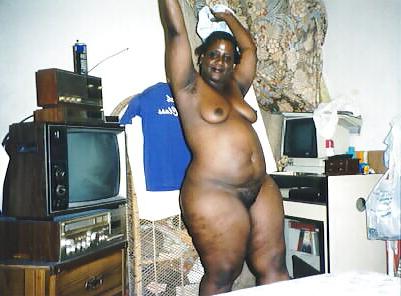 17P Big booty granny 2