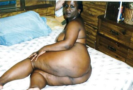 17P Big booty granny 2