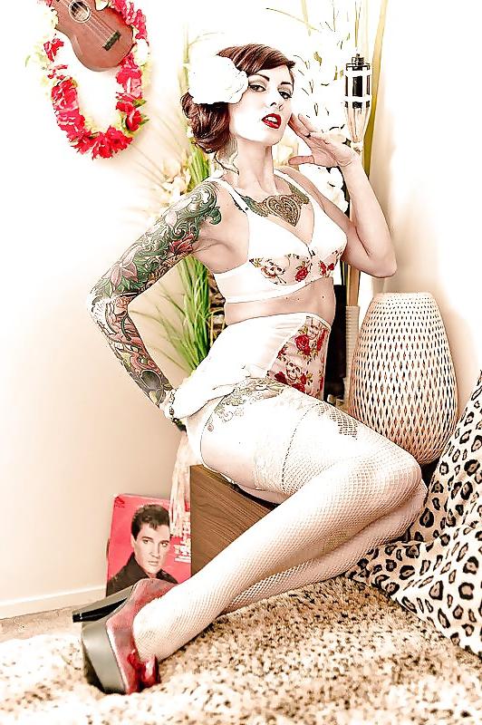 25P Erotic tatoo's 10 - kcxxx