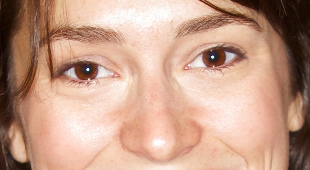 25P Celebrity eyes