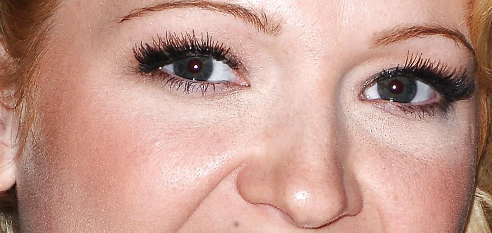 25P Celebrity eyes