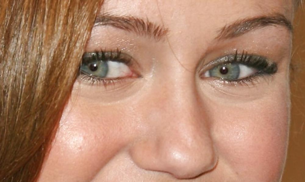 25P Celebrity eyes