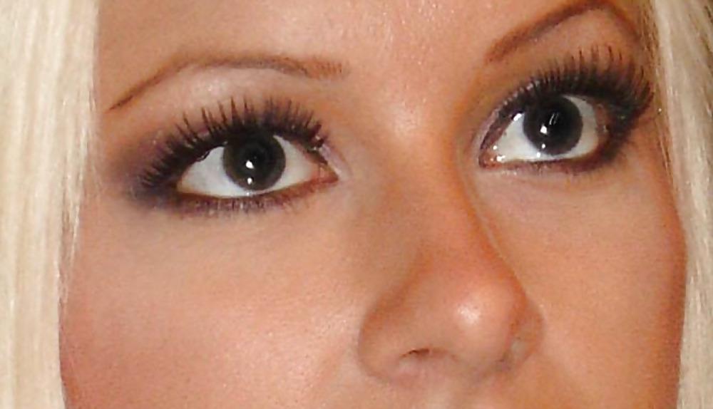 25P Celebrity eyes