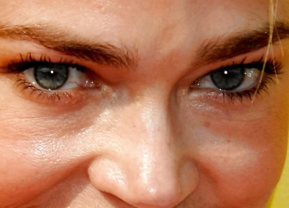 25P Celebrity eyes