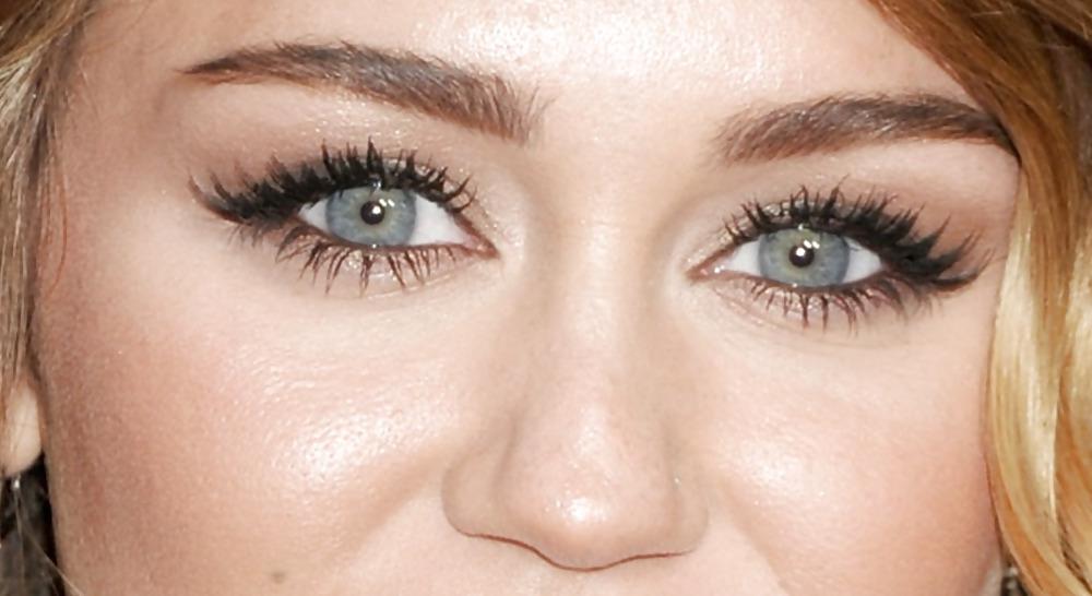 25P Celebrity eyes
