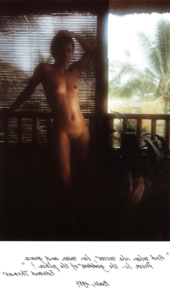25P Erotic Photo Book 2 -  A Place in the Sun