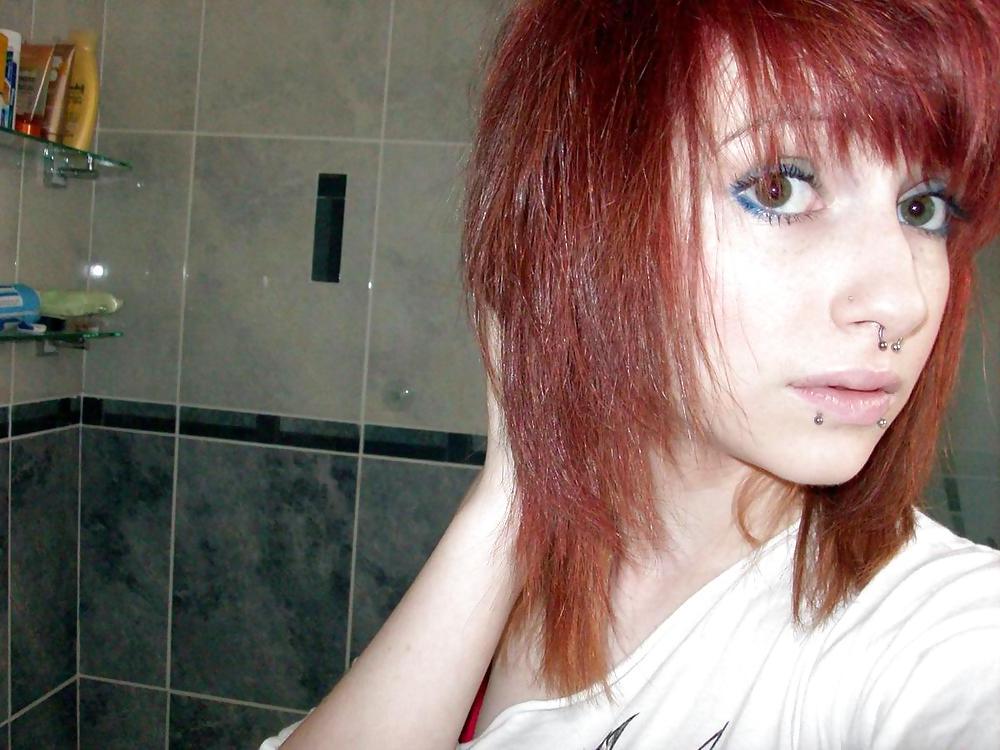 9P Sexy Emo Girl