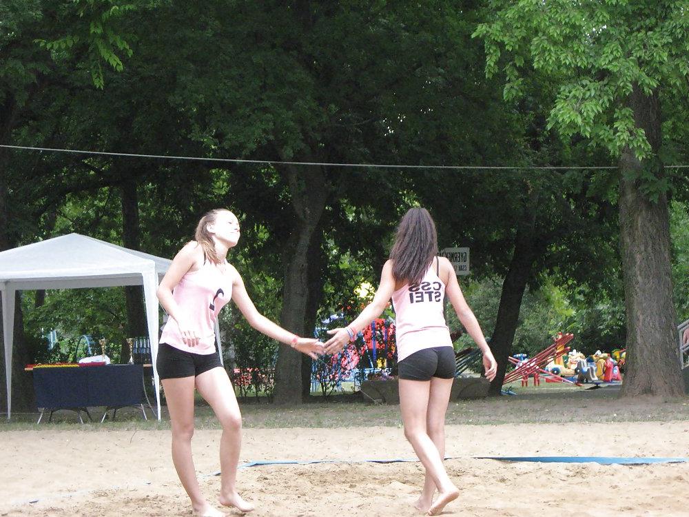 21P Volleyball Teens