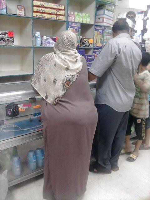 11P Arabic ass street