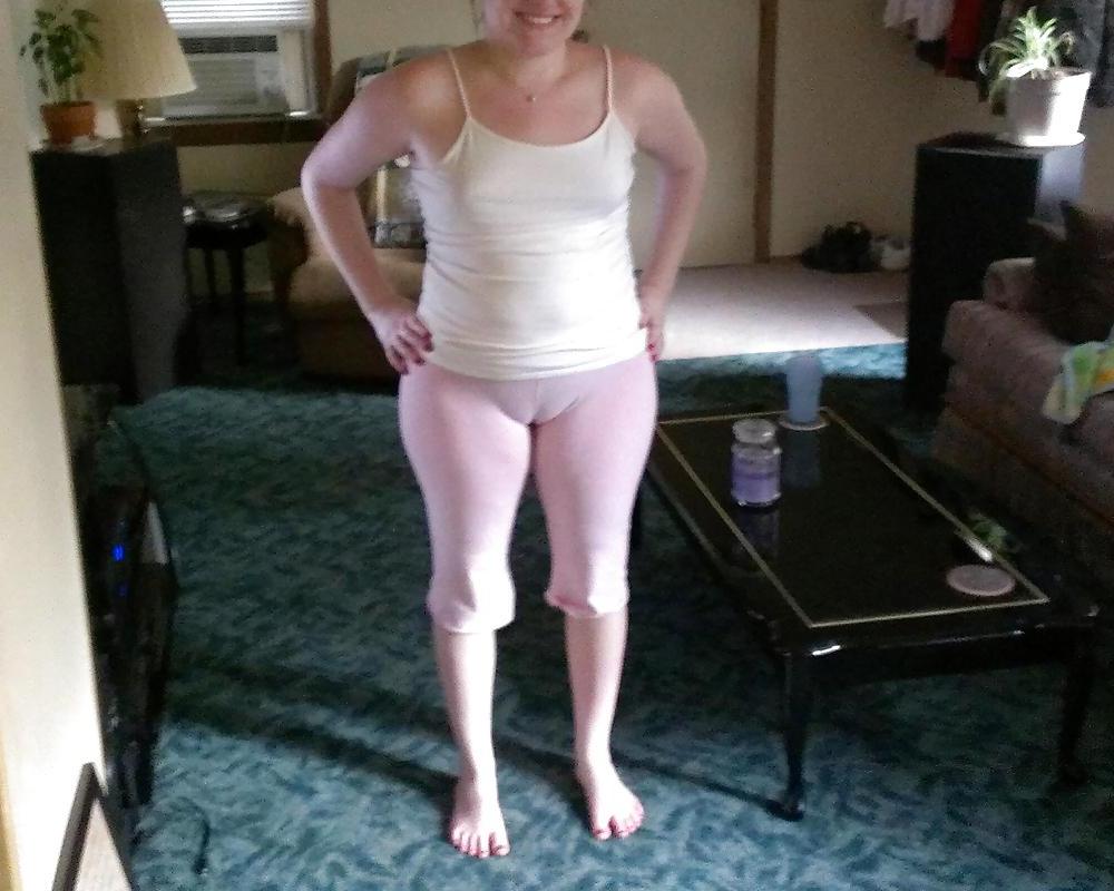 11P Teen gf's booty yoga pants vpl