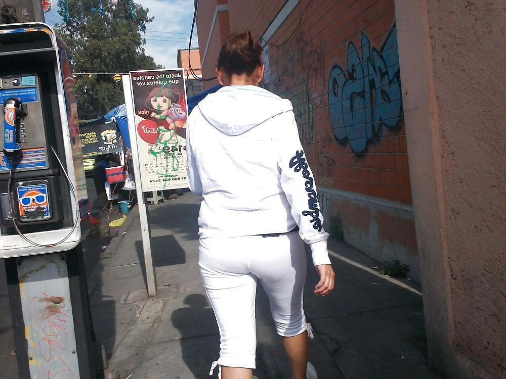 17P Voyeur street