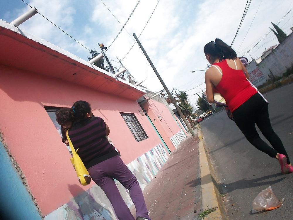 17P Voyeur street