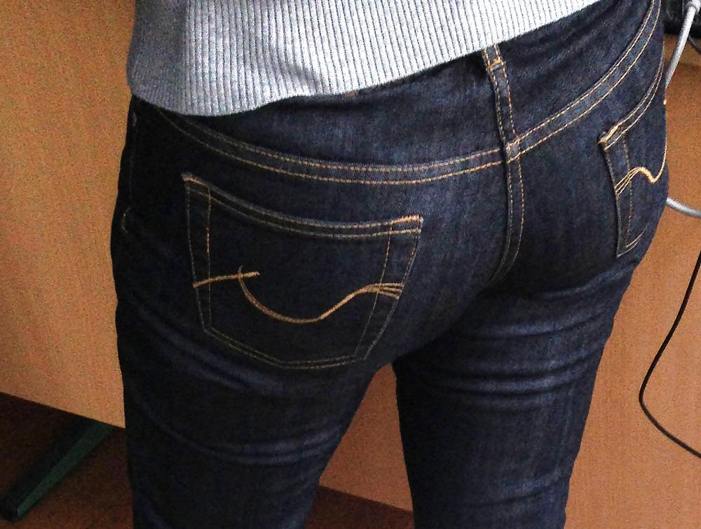 8P Candid ass street 3