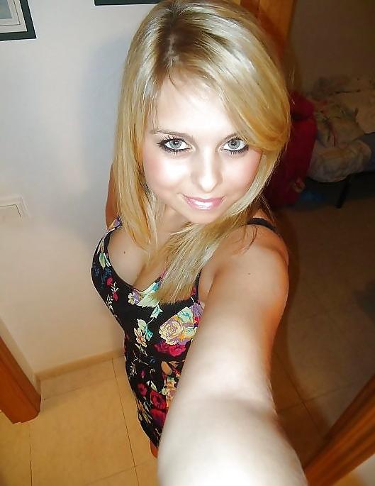 25P Fifty beautiful Babes
