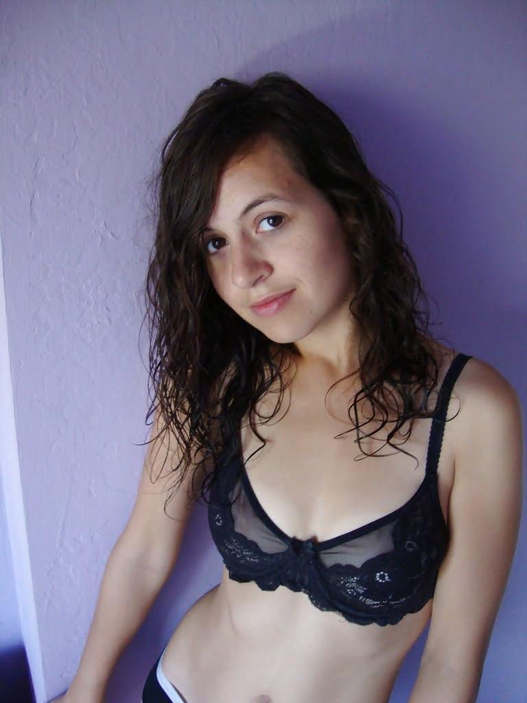 25P Bra Babes 2
