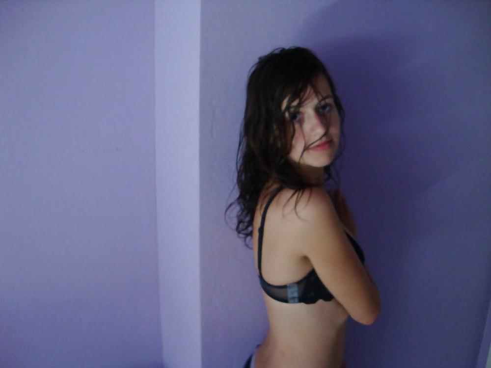 25P Bra Babes 2