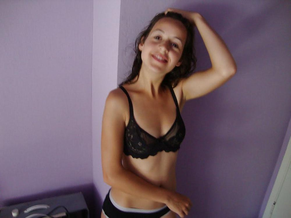 25P Bra Babes 2