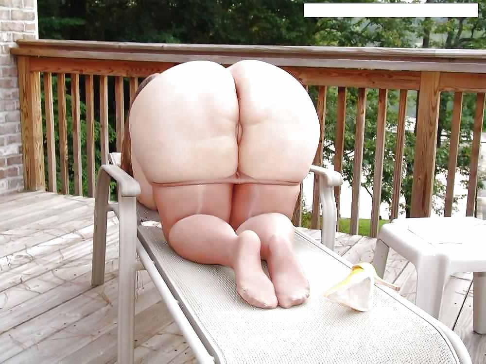 25P Thick white big booty makes me cum
