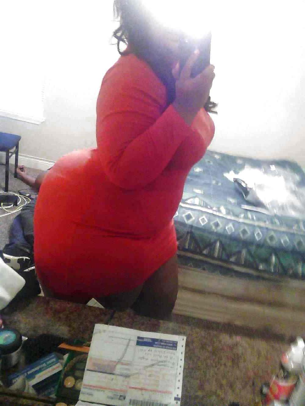 25P Thick miss Superdome booty 