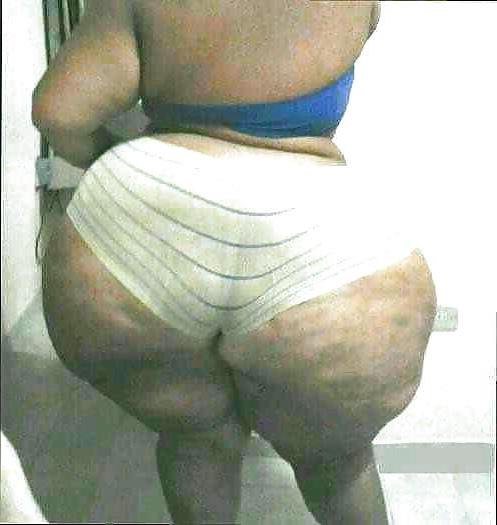 25P Thick miss Superdome booty 