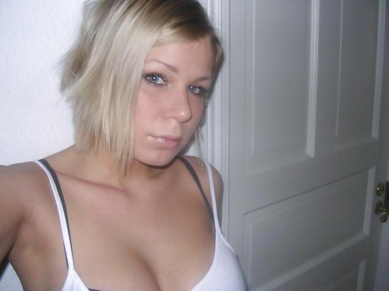 25P Hot german blonde - not naked