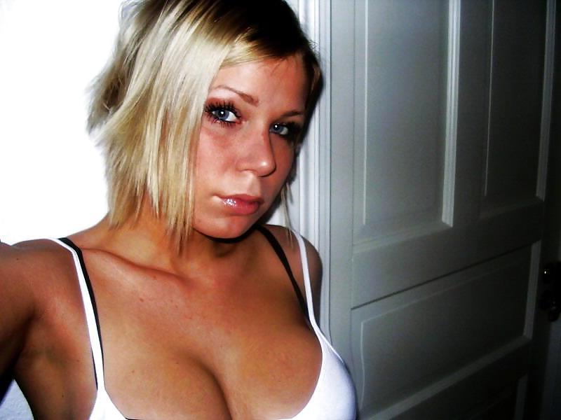 25P Hot german blonde - not naked