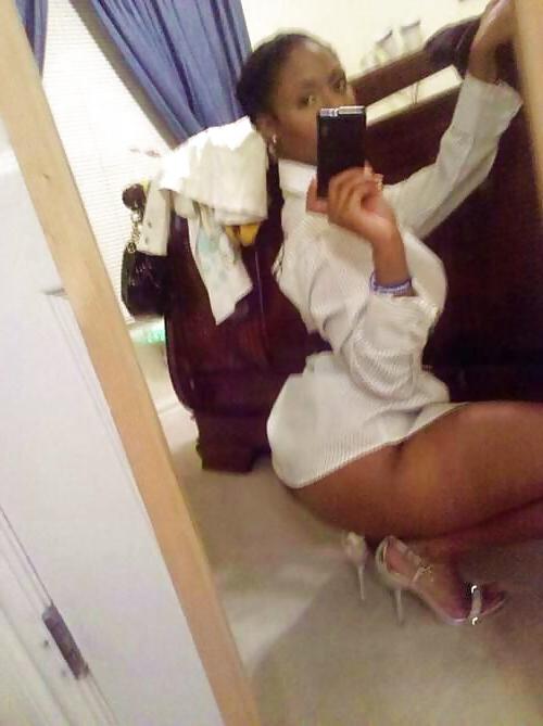 25P Black booty girls