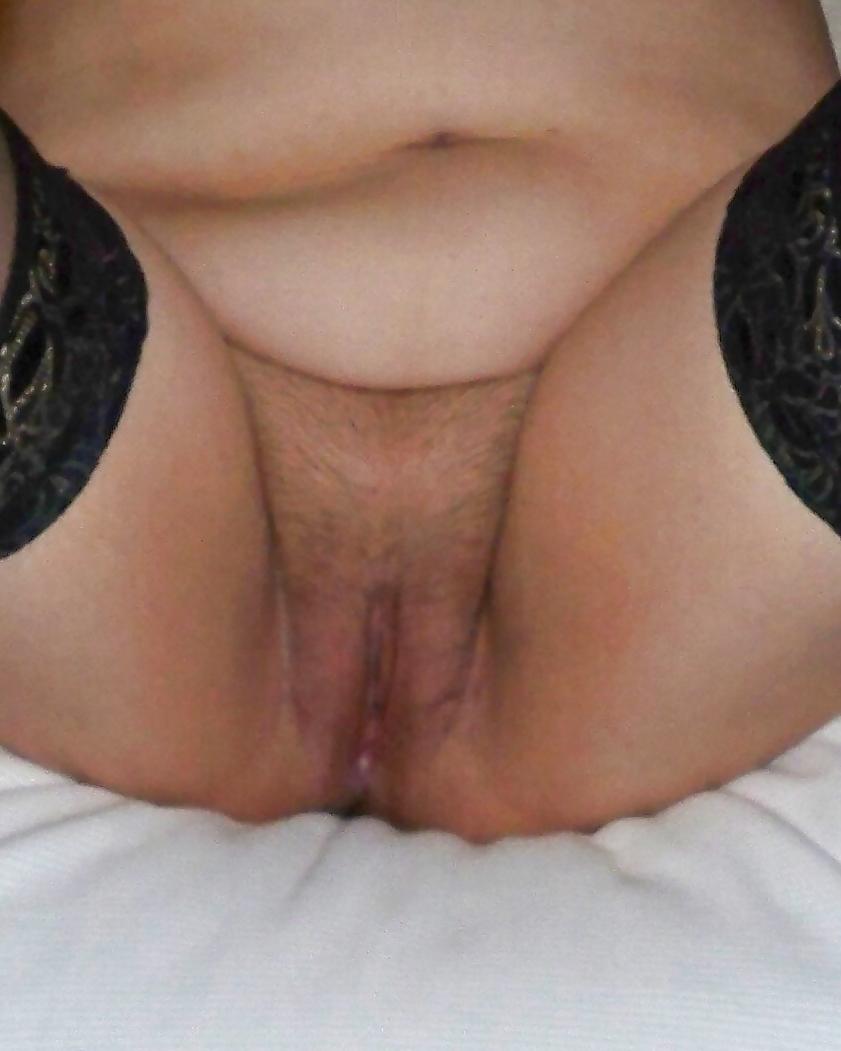 10P Plump pussy pics..........