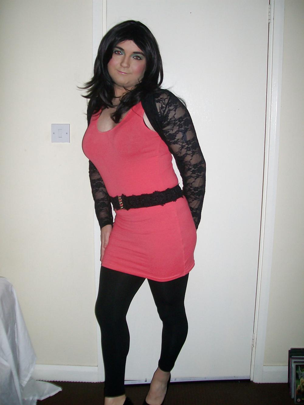 4P Crossdresser Lydia Lust in Pink dress and leggings