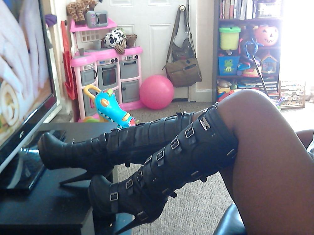 6P More boots and some booty