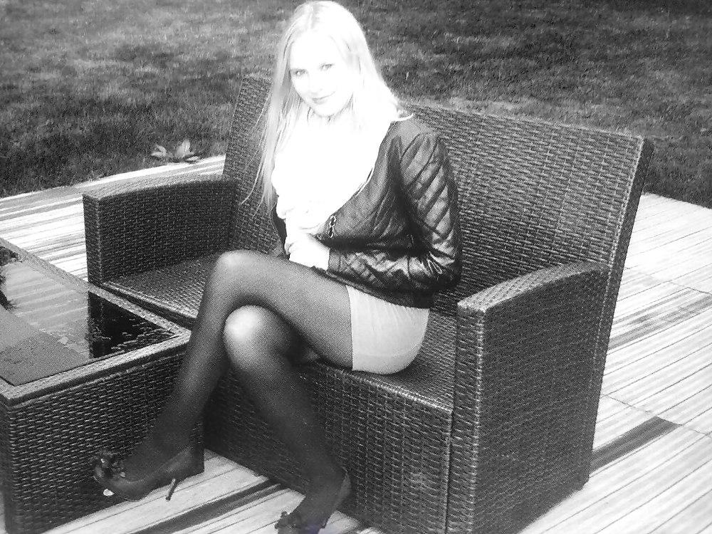 25P German Girl 9