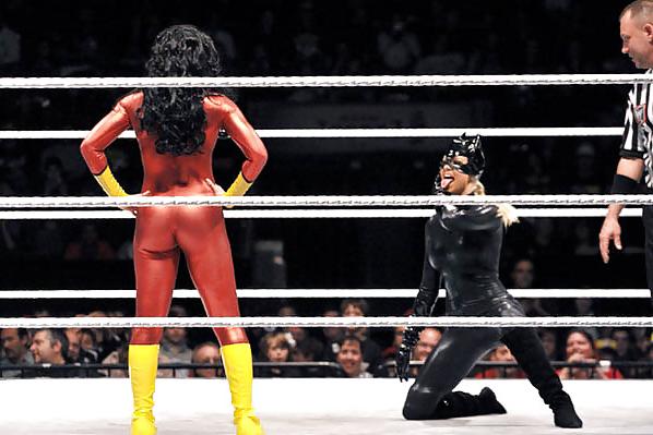 25P Melina Perez - WWE Diva mega collection