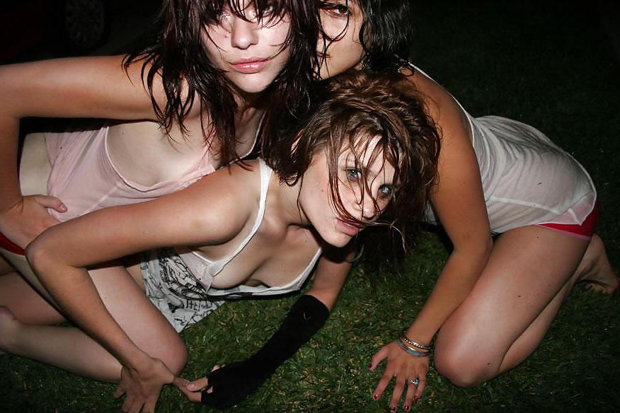 25P Emo Alternative Girls 2