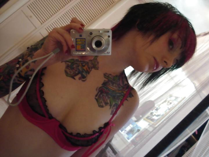 25P Emo Alternative Girls 2