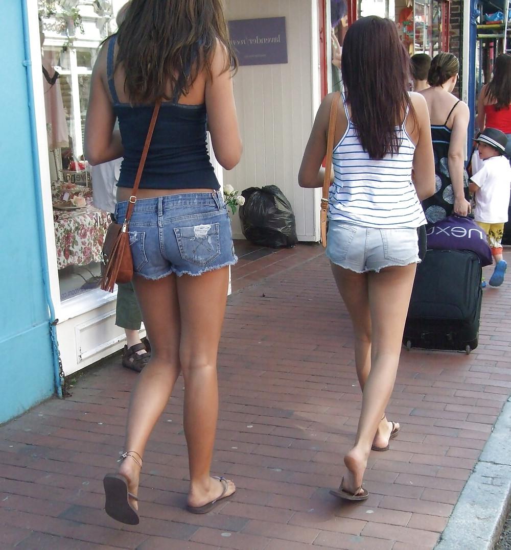 25P Candid Street