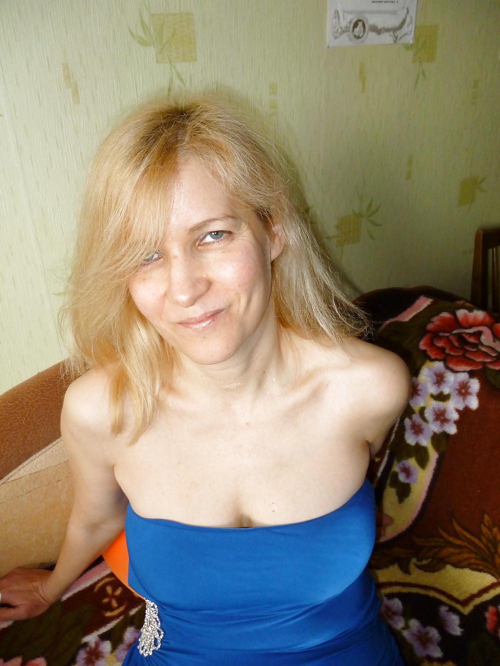 25P Tania Big Tit Russia MILF Accountant
