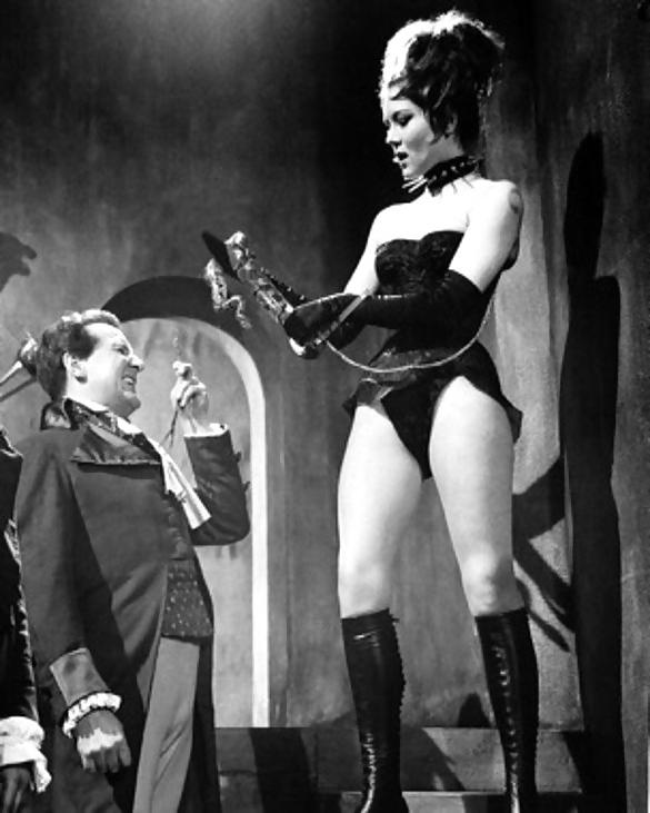 18P Diana Rigg - Nude - Fakes