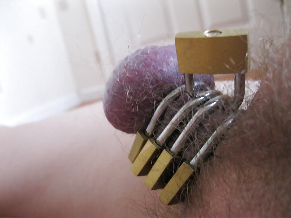 25P Cock and ball torture