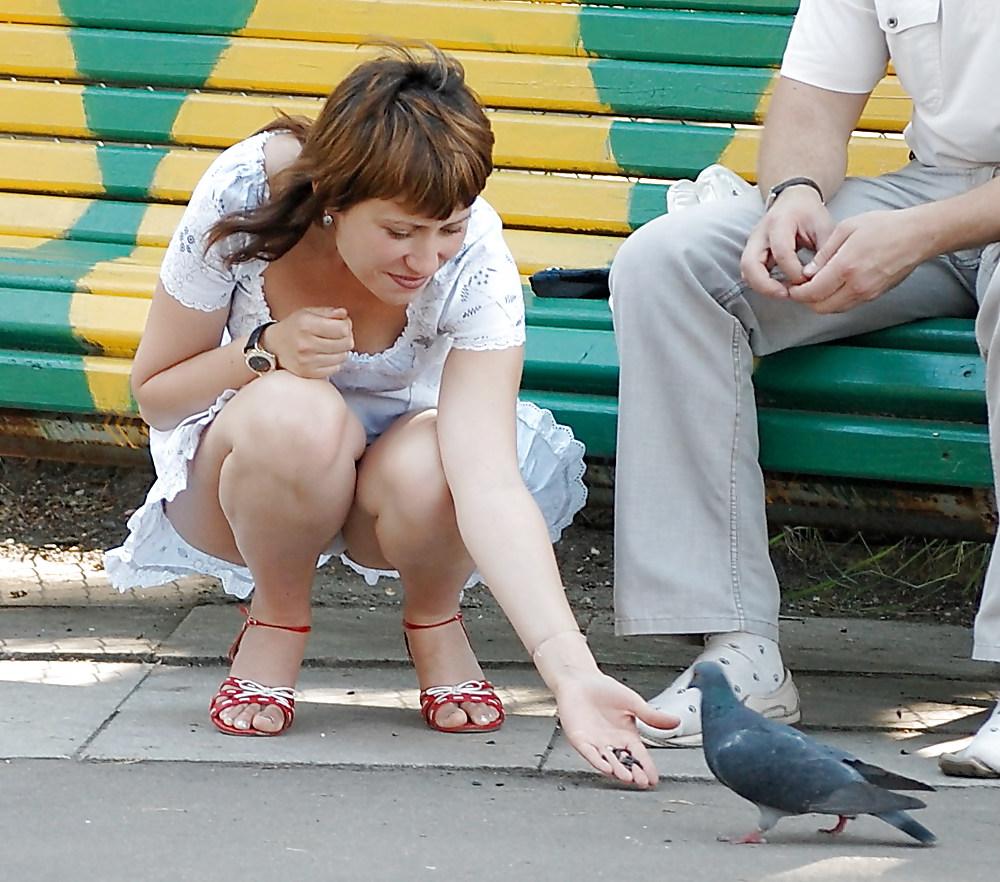 25P Girls street candid upskirt (1)