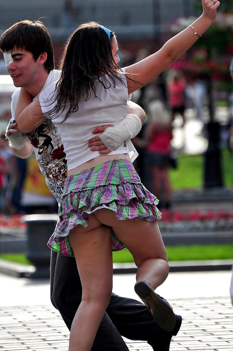 25P Girls street candid upskirt (1)
