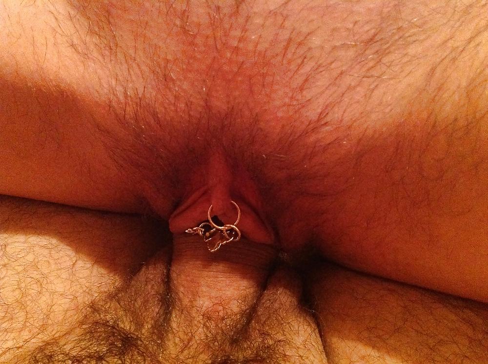 19P Hairy Pierced Pussy