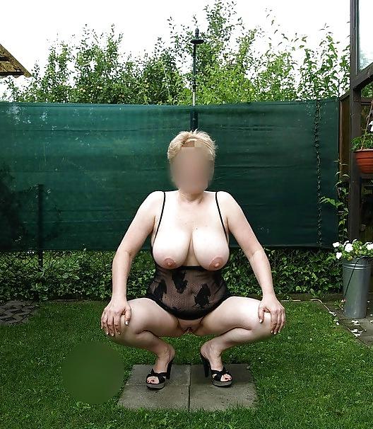 8P Sexy mature german slut.