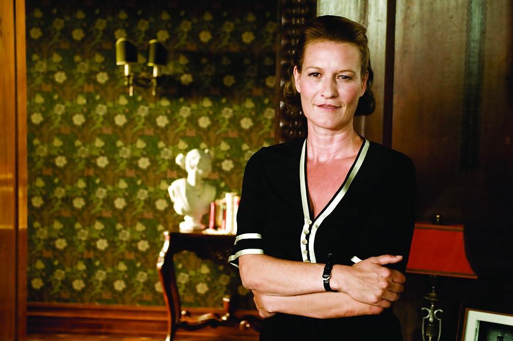 16P Suzanne von Borsody - German Actress