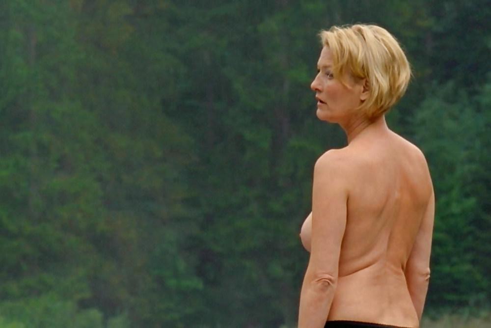16P Suzanne von Borsody - German Actress