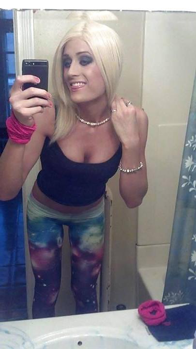 25P Sexy young Crossdressers 