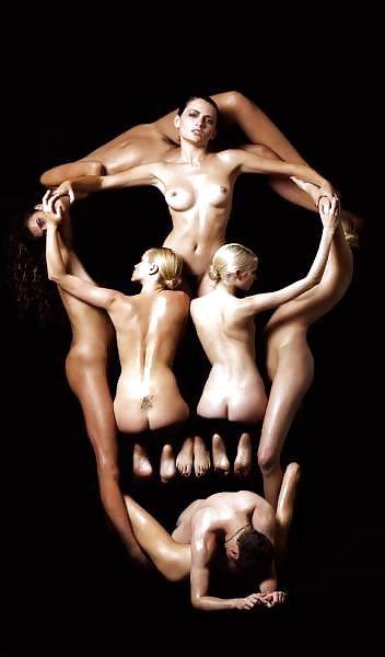 15P Erotic Bodies